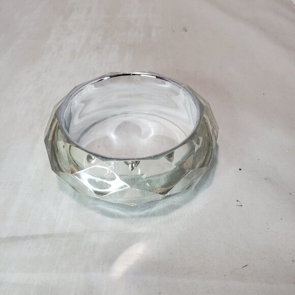 Bijou chunky, clear faceted Lucite bangle - Picture 4 of 6